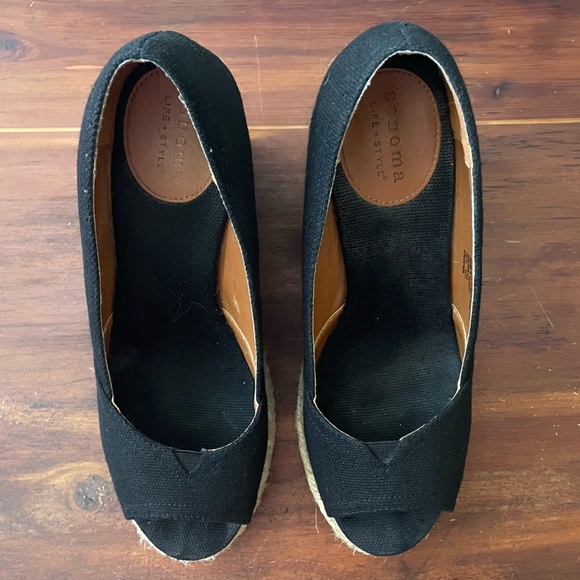 Peep-Toe Espadrille Platform Wedge Sandals Black Canvas & Jute | Sonoma Footwear - Picture 11 of 16